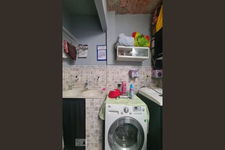 Casa à venda com 179m², 2 quartos e 1 vagaÁrea de Serviço