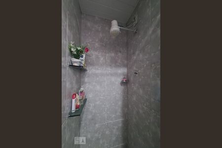 Casa à venda com 179m², 2 quartos e 1 vagaBanheiro