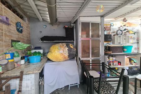 Casa à venda com 179m², 2 quartos e 1 vagaÁrea de Serviço