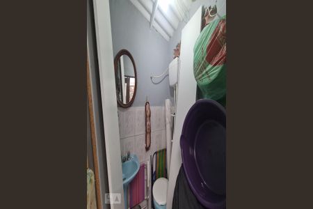 Casa à venda com 179m², 2 quartos e 1 vagaBanheiro de Serviço