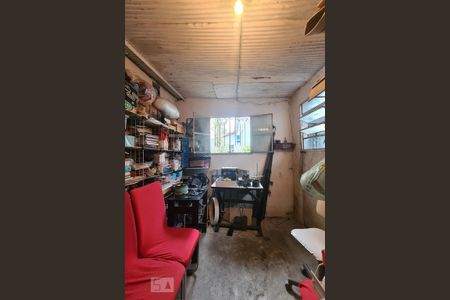 Casa à venda com 179m², 2 quartos e 1 vagaQuarto de Serviço