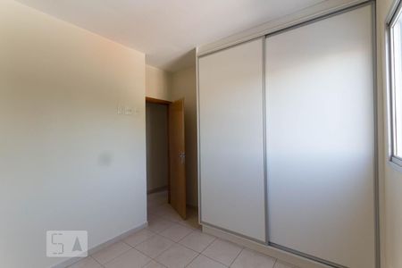 Apartamento para alugar com 114m², 4 quartos e 2 vagasQuarto 2