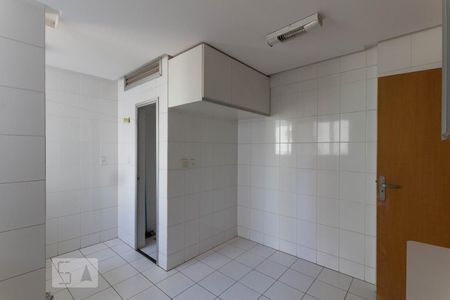 Apartamento para alugar com 114m², 4 quartos e 2 vagasCozinha