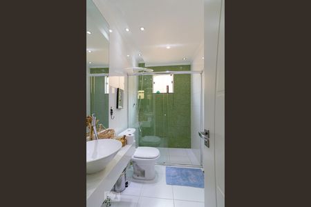 Casa à venda com 260m², 3 quartos e 4 vagasBanheiro social