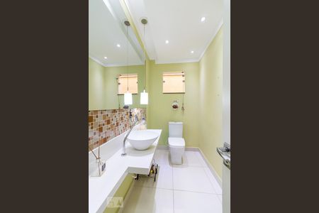 Casa à venda com 260m², 3 quartos e 4 vagasBanheiro 2