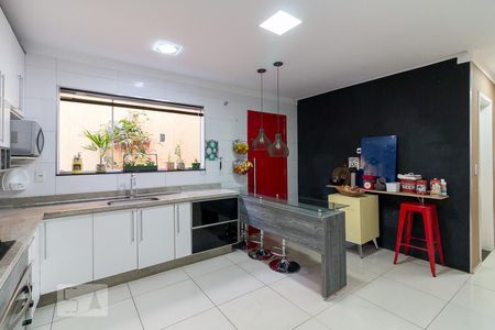 Casa à venda com 260m², 3 quartos e 4 vagasCozinha