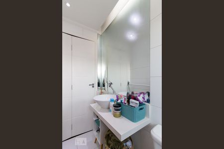 Casa à venda com 260m², 3 quartos e 4 vagasBanheiro quarto 3 suíte