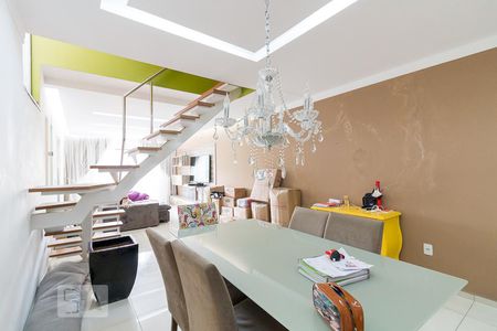 Casa à venda com 260m², 3 quartos e 4 vagasSala de jantar