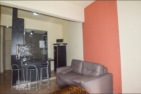 Sala de casa de condomínio para alugar com 1 quarto, 25m² em Copacabana, Rio de Janeiro