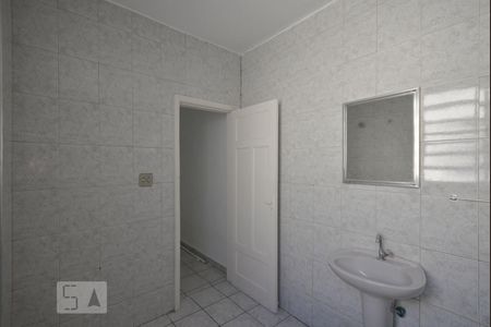 Casa à venda com 100m², 2 quartos e sem vaga Casa à venda com 100m², 2 quartos e sem vagaBanheiro