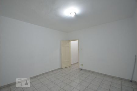 Casa à venda com 100m², 2 quartos e sem vaga Casa à venda com 100m², 2 quartos e sem vagaQuarto 1