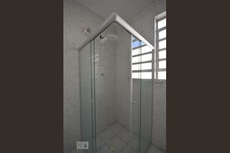 Casa à venda com 100m², 2 quartos e sem vaga Casa à venda com 100m², 2 quartos e sem vagaBanheiro