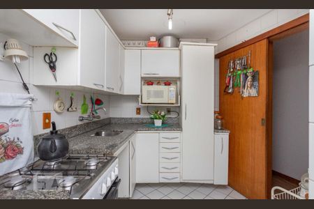 Apartamento para alugar com 140m², 2 quartos e 2 vagas Apartamento para alugar com 140m², 2 quartos e 2 vagasCozinha