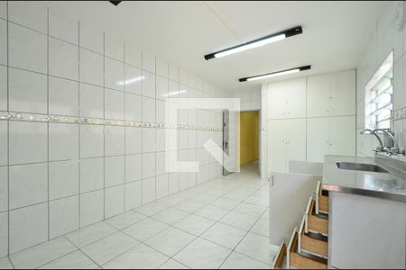 Casa à venda com 180m², 4 quartos e 2 vagasCozinha