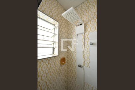 Casa à venda com 180m², 4 quartos e 2 vagasBanheiro da Suíte