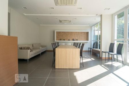 Apartamento à venda com 62m², 2 quartos e 1 vagaSalão de festas