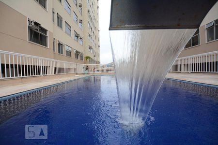 Apartamento à venda com 65m², 2 quartos e 1 vagaÁrea comum - Piscina