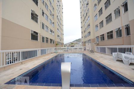 Apartamento à venda com 65m², 2 quartos e 1 vagaÁrea comum - Piscina