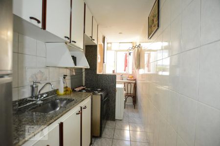 Apartamento à venda com 65m², 2 quartos e 1 vagaCozinha