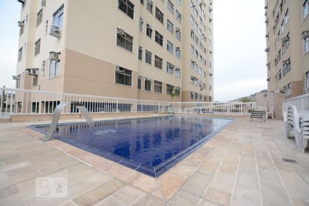 Apartamento à venda com 65m², 2 quartos e 1 vagaÁrea comum - Piscina