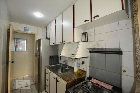 Apartamento à venda com 65m², 2 quartos e 1 vagaCozinha