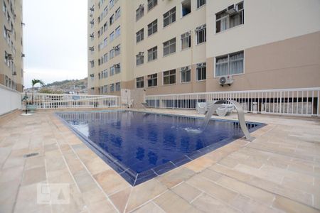 Apartamento à venda com 65m², 2 quartos e 1 vagaÁrea comum - Piscina