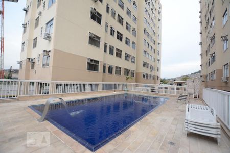 Apartamento à venda com 65m², 2 quartos e 1 vagaÁrea comum - Piscina