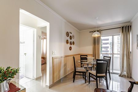 Sala de apartamento para alugar com 2 quartos, 70m² em Batel, Curitiba