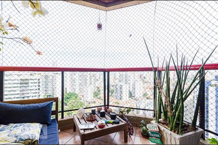 Varanda de apartamento para alugar com 3 quartos, 80m² em Sumaré, São Paulo