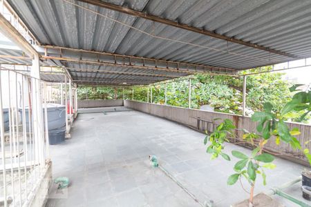 Apartamento à venda com 70m², 3 quartos e sem vaga Apartamento à venda com 70m², 3 quartos e sem vagaTerraço