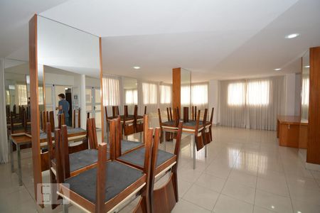 Apartamento à venda com 60m², 2 quartos e sem vagaÁrea comum - Salão de festas