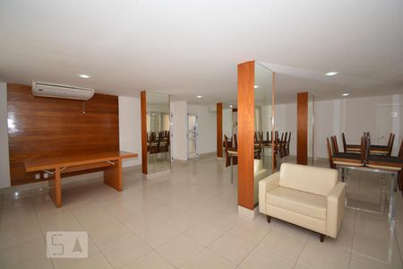 Apartamento à venda com 60m², 2 quartos e sem vagaÁrea comum - Salão de festas