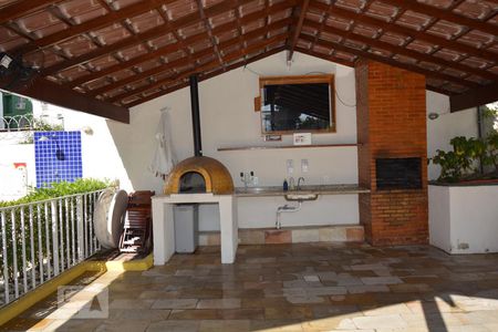 Apartamento à venda com 60m², 2 quartos e sem vagaÁrea comum - Churrasqueira