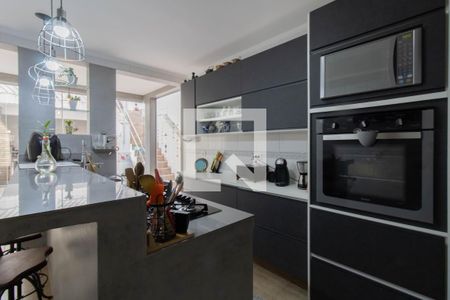 Casa para alugar com 132m², 3 quartos e 4 vagas Casa para alugar com 132m², 3 quartos e 4 vagasCozinha