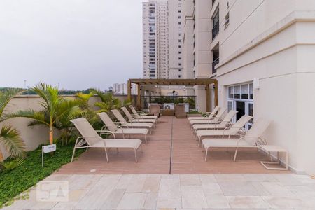 Apartamento para alugar com 86m², 2 quartos e 1 vaga Apartamento para alugar com 86m², 2 quartos e 1 vagaÁrea comum - Deck Piscina