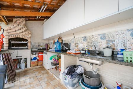 Casa à venda com 130m², 4 quartos e 2 vagasÁrea de serviço e churrasqueira