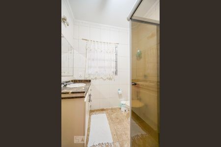 Casa à venda com 130m², 4 quartos e 2 vagasBanheiro