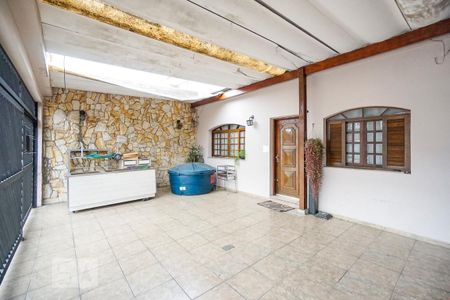 Casa à venda com 130m², 4 quartos e 2 vagasGaragem