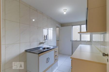Cozinha de apartamento à venda com 1 quarto, 50m² em Cambuí, Campinas