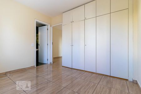 Quarto da suíte de apartamento à venda com 1 quarto, 50m² em Cambuí, Campinas