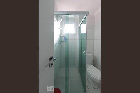 Apartamento à venda com 70m², 2 quartos e 1 vagaBanheiro da suíte - box