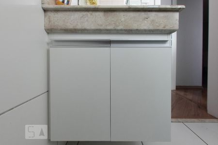 Apartamento à venda com 70m², 2 quartos e 1 vagaBanheiro da suíte - gabinete