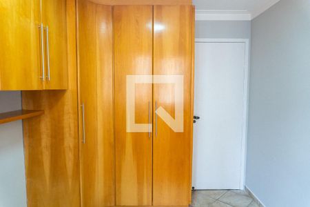 Quarto 2 de apartamento para alugar com 2 quartos, 56m² em Vila Campestre, São Paulo