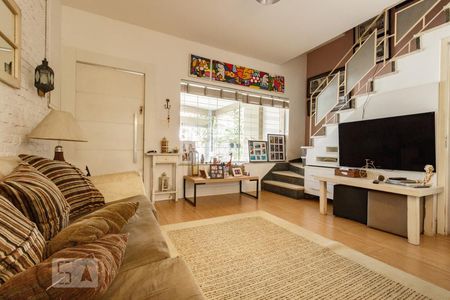 Casa à venda com 120m², 2 quartos e 2 vagasSala