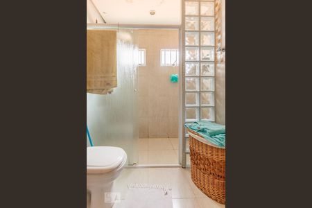 Casa à venda com 120m², 2 quartos e 2 vagasBanheiro