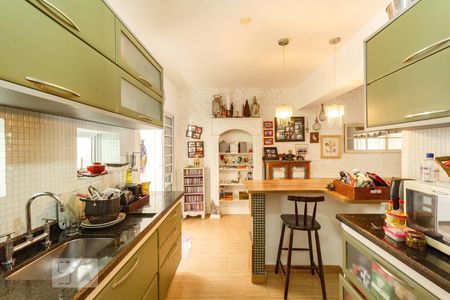 Casa à venda com 120m², 2 quartos e 2 vagasCozinha