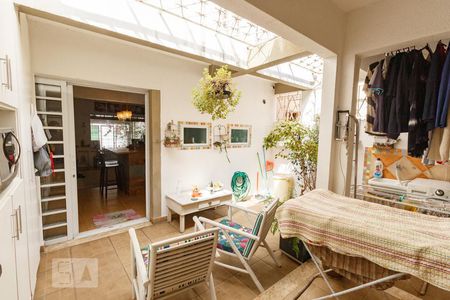 Casa à venda com 120m², 2 quartos e 2 vagasÁrea Externa