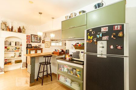 Casa à venda com 120m², 2 quartos e 2 vagasCozinha