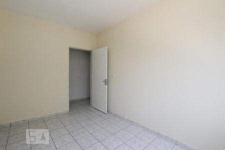 QUARTO 1 de apartamento para alugar com 2 quartos, 57m² em Jardim Itu-sabará, Porto Alegre