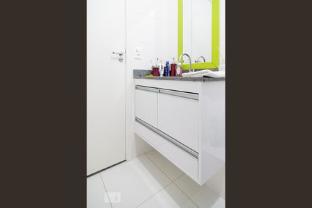 Apartamento à venda com 34m², 2 quartos e sem vagaBanheiro Social / Suíte